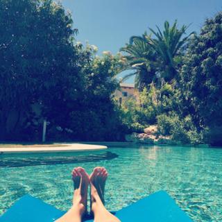 Bar Refaeli feet photo thumbnail