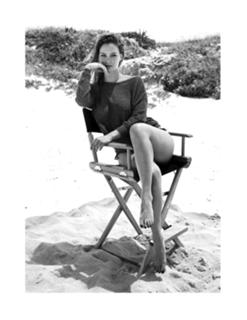 Bar Refaeli feet photo thumbnail