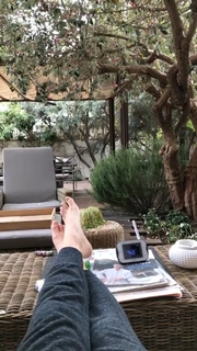 Bar Refaeli feet photo thumbnail