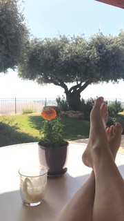 Bar Refaeli feet photo thumbnail