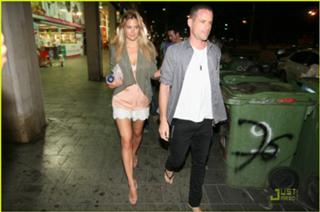 Bar Refaeli feet photo thumbnail