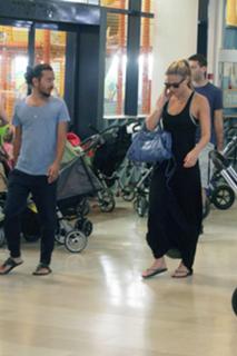 Bar Refaeli feet photo thumbnail