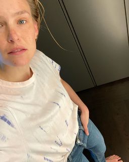 Bar Refaeli feet photo thumbnail