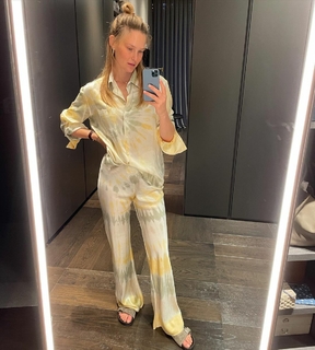 Bar Refaeli feet photo thumbnail
