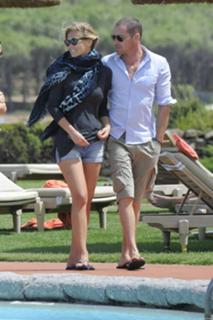 Bar Refaeli feet photo thumbnail