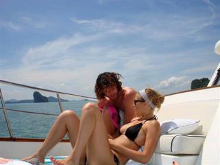 Bar Refaeli feet photo thumbnail