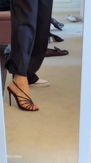 Bar Refaeli feet photo thumbnail