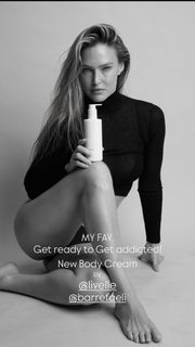 Bar Refaeli feet photo 2