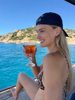 Bar Refaeli feet photo 10