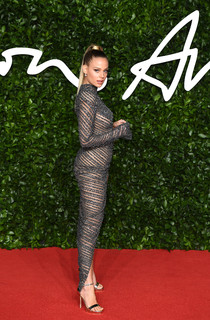 Bar Zomer feet photo thumbnail