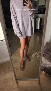 Bar Zomer feet photo thumbnail