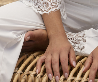 Bar Zomer feet photo thumbnail