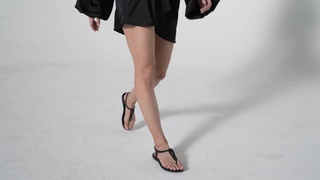 Bar Zomer feet photo thumbnail