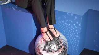 Bar Zomer feet photo thumbnail