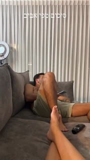 Bar Zomer feet photo thumbnail