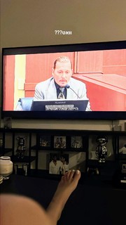 Bar Zomer feet photo thumbnail