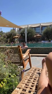 Bar Zomer feet photo thumbnail