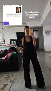 Bar Zomer feet photo thumbnail