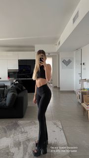 Bar Zomer feet photo thumbnail