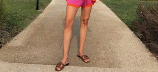 Bar Zomer feet photo thumbnail