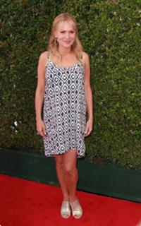 Barbara Alyn Woods feet photo 16