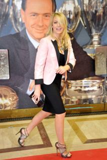 Barbara Berlusconi feet photo 4
