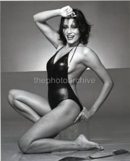 Barbara Carrera feet photo 1