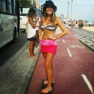 Barbara Coelho feet photo 18