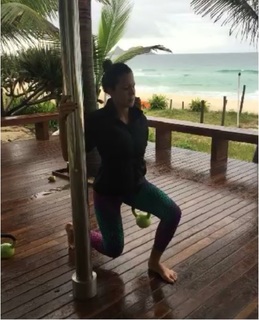 Barbara Coelho feet photo 18