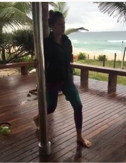 Barbara Coelho feet photo 17