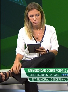 Barbara Coelho feet photo 10