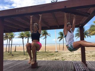 Barbara Coelho feet photo 10