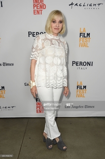 Barbara Crampton feet photo 18