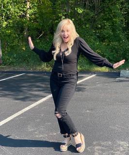 Barbara Crampton feet photo 17