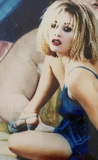 Barbara Crampton feet photo 3