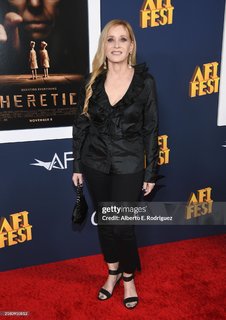 Barbara Crampton feet photo 12