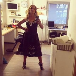 Barbara D'Urso feet photo thumbnail