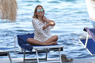 Barbara D'Urso feet photo thumbnail