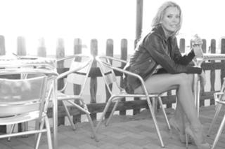 Barbara De Rossi feet photo 15