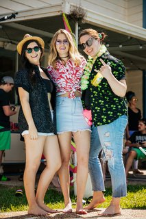 Barbara Dunkelman feet photo thumbnail