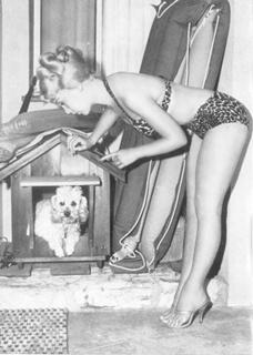 Barbara Eden feet photo thumbnail