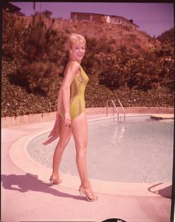 Barbara Eden feet photo thumbnail