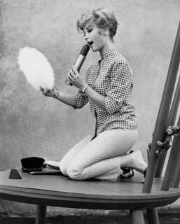Barbara Eden feet photo thumbnail