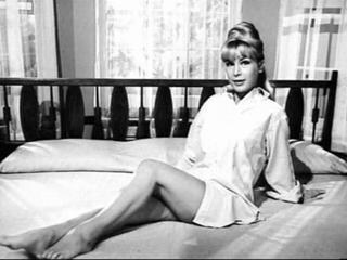 Barbara Eden feet photo thumbnail