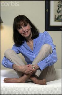 Barbara Feldon feet photo 17