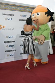 Barbara Feltus feet photo 5