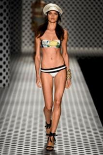 Barbara Fialho feet photo 9