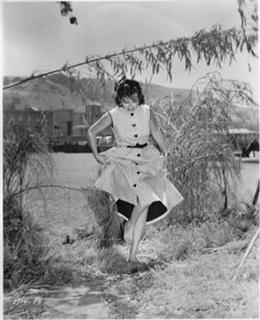 Barbara Hale feet photo 10