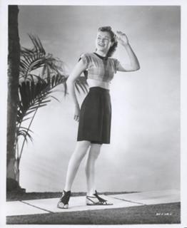 Barbara Hale feet photo 7