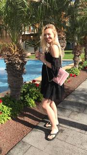 Barbara Kurdej-Szatan feet photo thumbnail